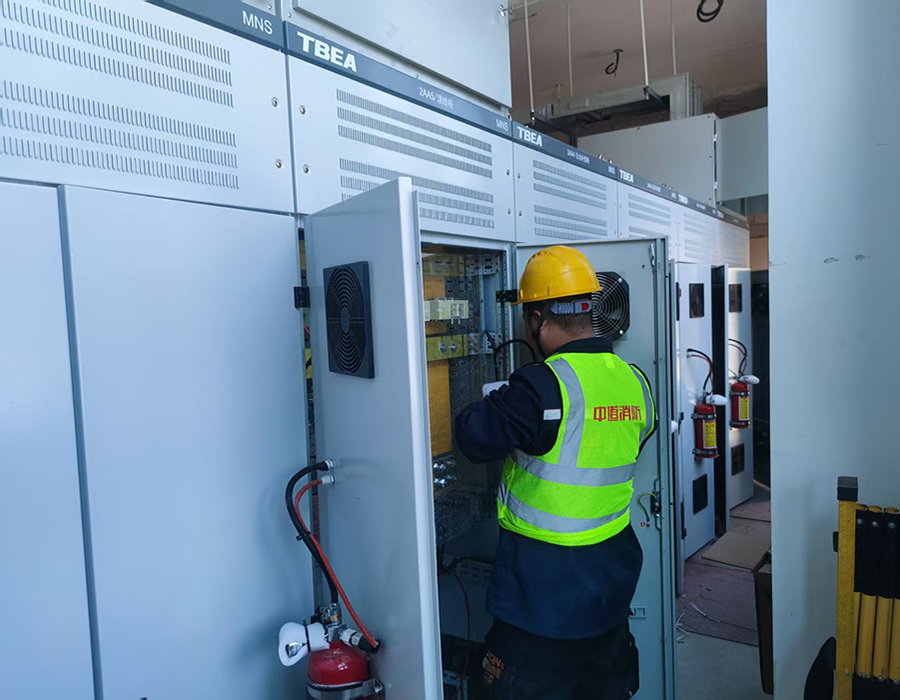 高效灭火、无损设备：全氟己酮自动灭火系统为港口/铁路龙门吊电气房提供定制安全防护